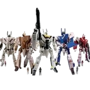 Robotech Transformable Veritech Fighter 1:100 scale and Pilot Action Figures Set of 5