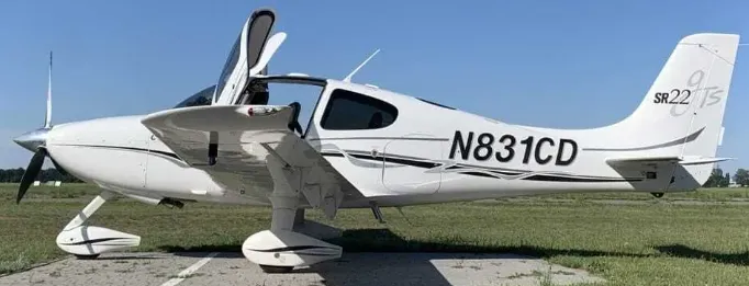 Cirrus SR22 G2 - N831CD