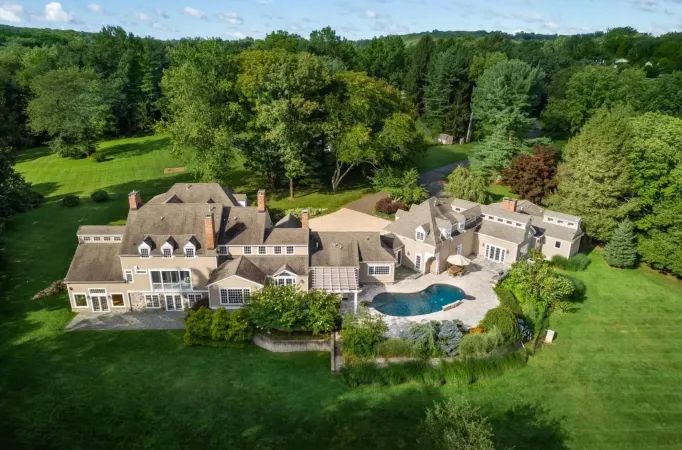 6 Bedroom Mansion in Bernardsville, New Jersey