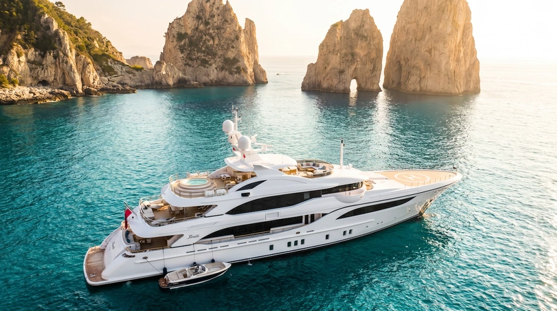 Benetti 40m Superyacht Charter (1 Week)